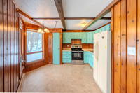 Eat-in Kitchen