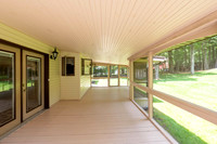 Screened in Porch-2