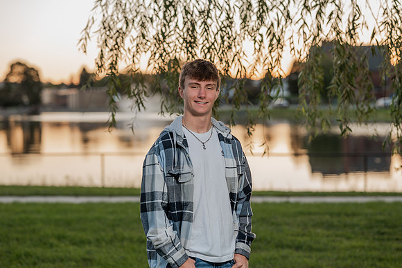 Nathan Kougher Senior Photos-40