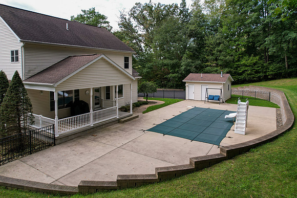 190 fallen timber drive-53