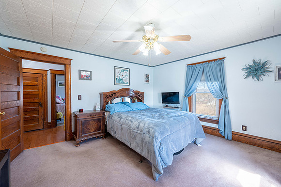 1st Bedroom-3
