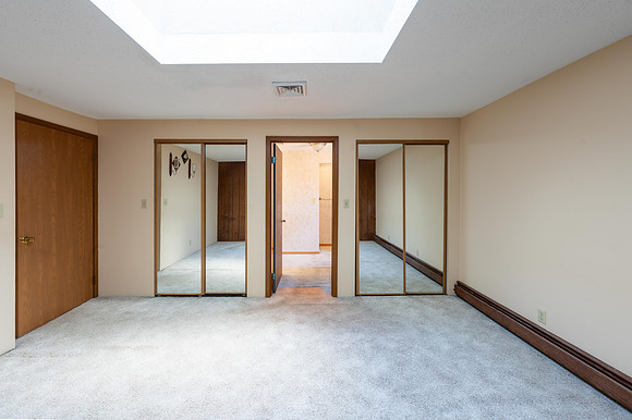 Upper Level Owner's Suite-2