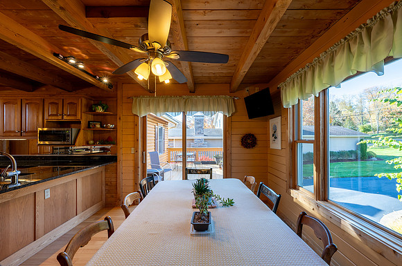 Breakfast Nook-2