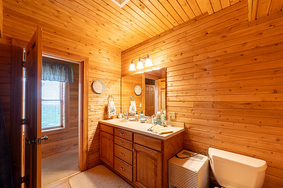 Lower Level Full Bath-2