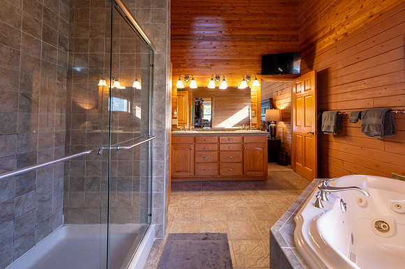 Main Level Owners Suite-7