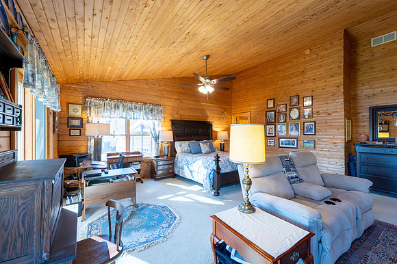 Main Level Owners Suite-12