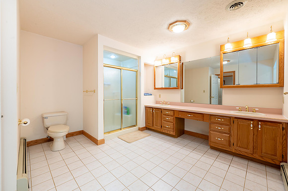 Owner's Suite-10