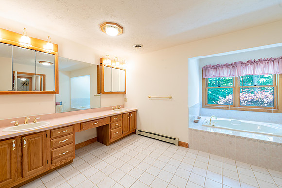 Owner's Suite-9