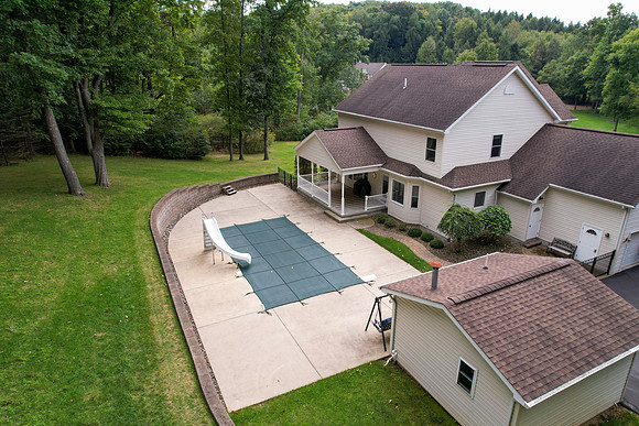 190 fallen timber drive-52