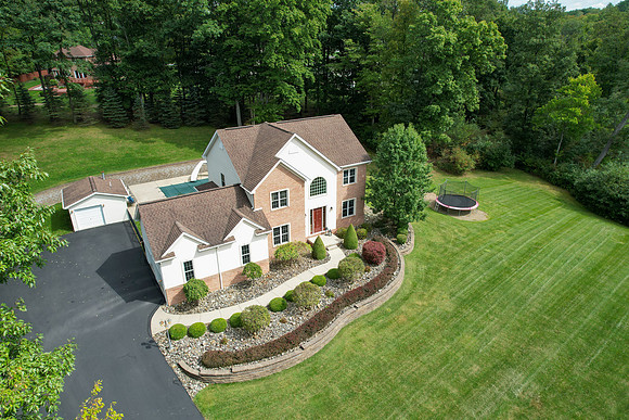 190 fallen timber drive-44