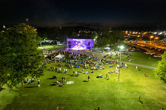 HR Church in the Park-0149