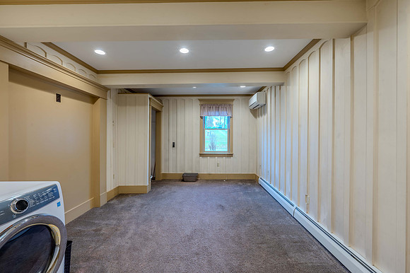 Main Level Laundry-6th Bedroom