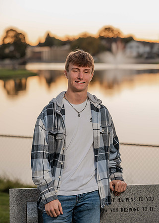 Nathan Kougher Senior Photos-42