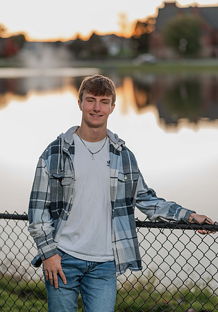 Nathan Kougher Senior Photos-44