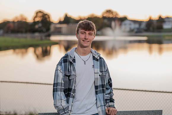 Nathan Kougher Senior Photos-43