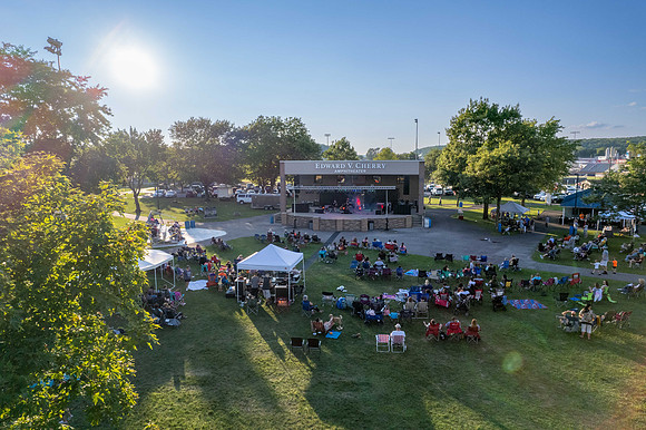 LR Church in the Park-0116