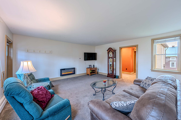 Main Level Living Room-4