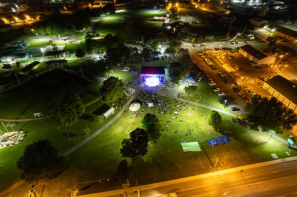 HR Church in the Park-0157