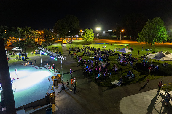 HR Church in the Park-0175