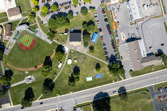 HR Church in the Park-0205
