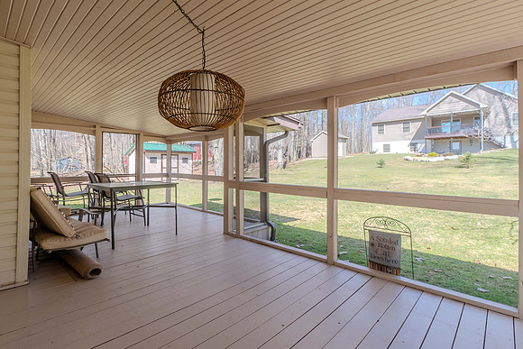 screen in porch