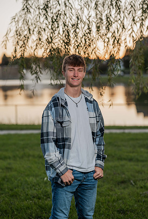 Nathan Kougher Senior Photos-39