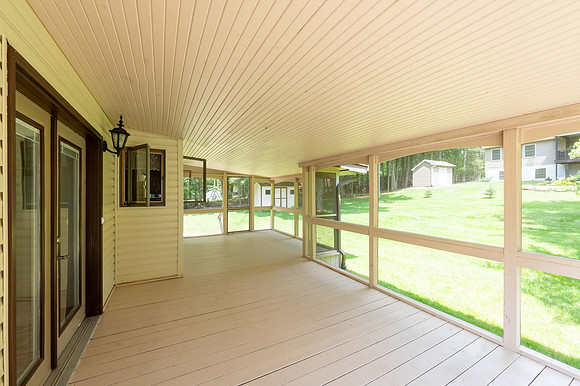 Screened in Porch