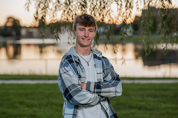 Nathan Kougher Senior Photos-41