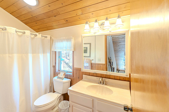 Upper Level Bathroom