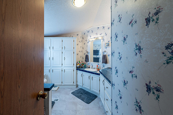 Manufactured Home Primary Suite