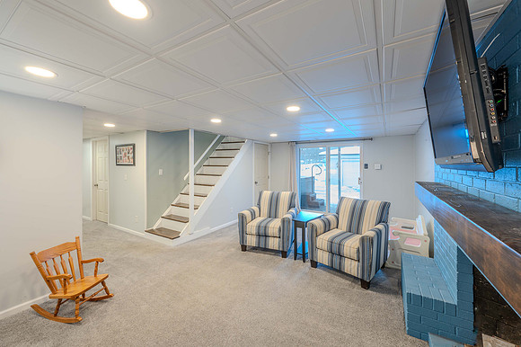 Lower Level Family Room-4