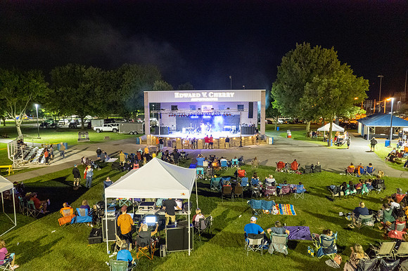 HR Church in the Park-0182