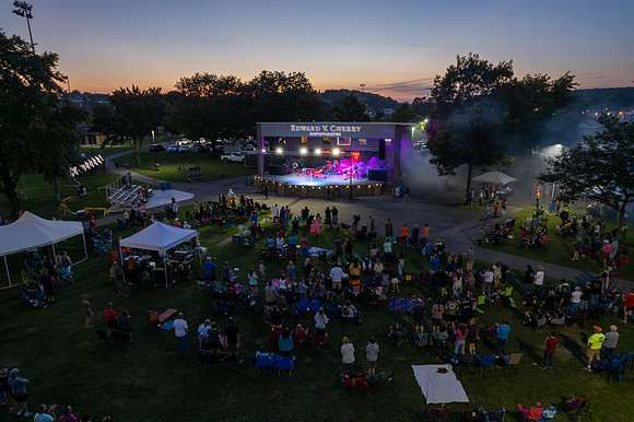 HR Church in the Park-0128